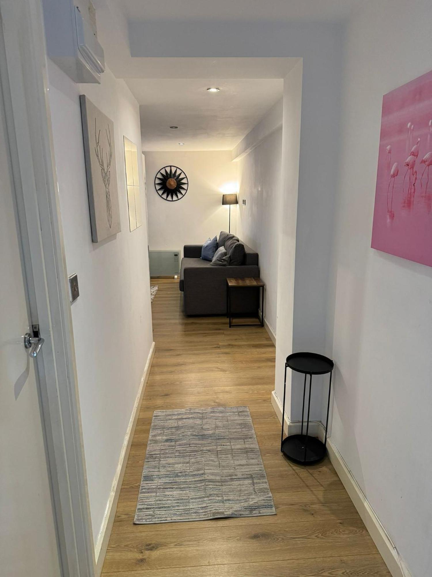 Cozy Two Bedroom Apartment Sleeps 6 Near Camden Market Hw10 Londres Extérieur photo